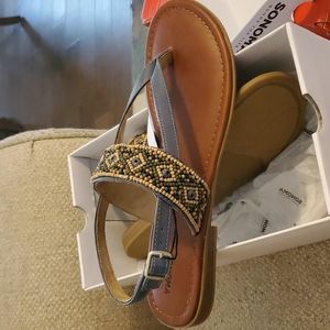 New Sonoma Sandals Sz 10